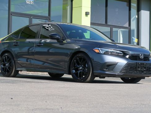 Used 2024 Honda Civic Sport image 5