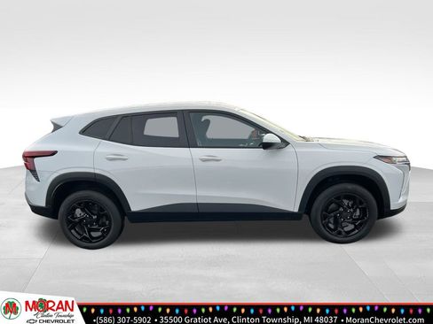 Certified 2024 Chevrolet Trax LS w/ LS Convenience Package image 6