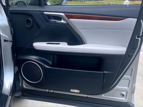Used 2019 Lexus RX 350L image 26