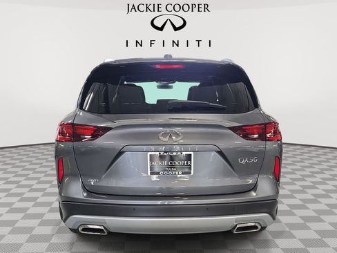 Certified 2025 INFINITI QX50 Luxe w/ Accent Package image 6