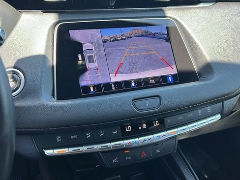 Used 2022 Cadillac XT4 Premium Luxury w/ Enhanced Visibility Package FWD image 17