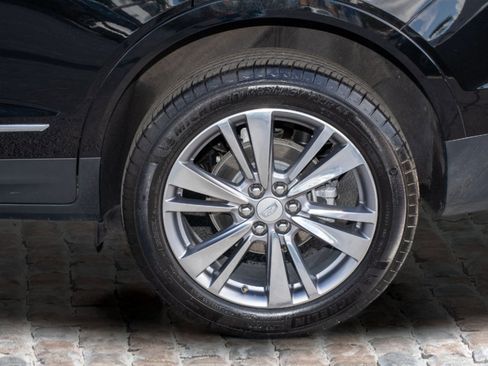 Used 2025 Cadillac XT5 Premium Luxury image 40