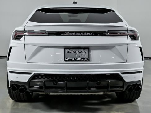 Used 2020 Lamborghini Urus image 11