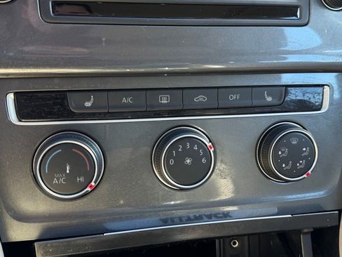 Used 2017 Volkswagen Golf Alltrack SE image 25