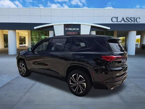 Used 2025 Buick Enclave Sport Touring w/ Super Cruise Package FWD image 6