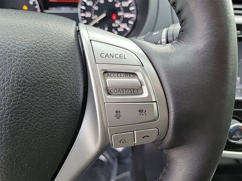 Used 2018 Nissan Altima 2.5 SL w/ 2.5 SL Technology Package image 22