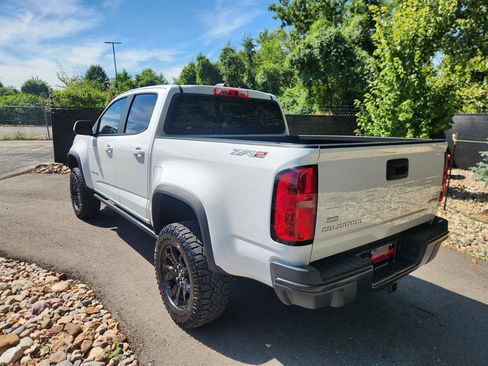 Used 2022 Chevrolet Colorado ZR2 w/ ZR2 Dusk Special Edition image 3