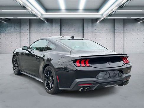 Used 2024 Ford Mustang Premium image 6