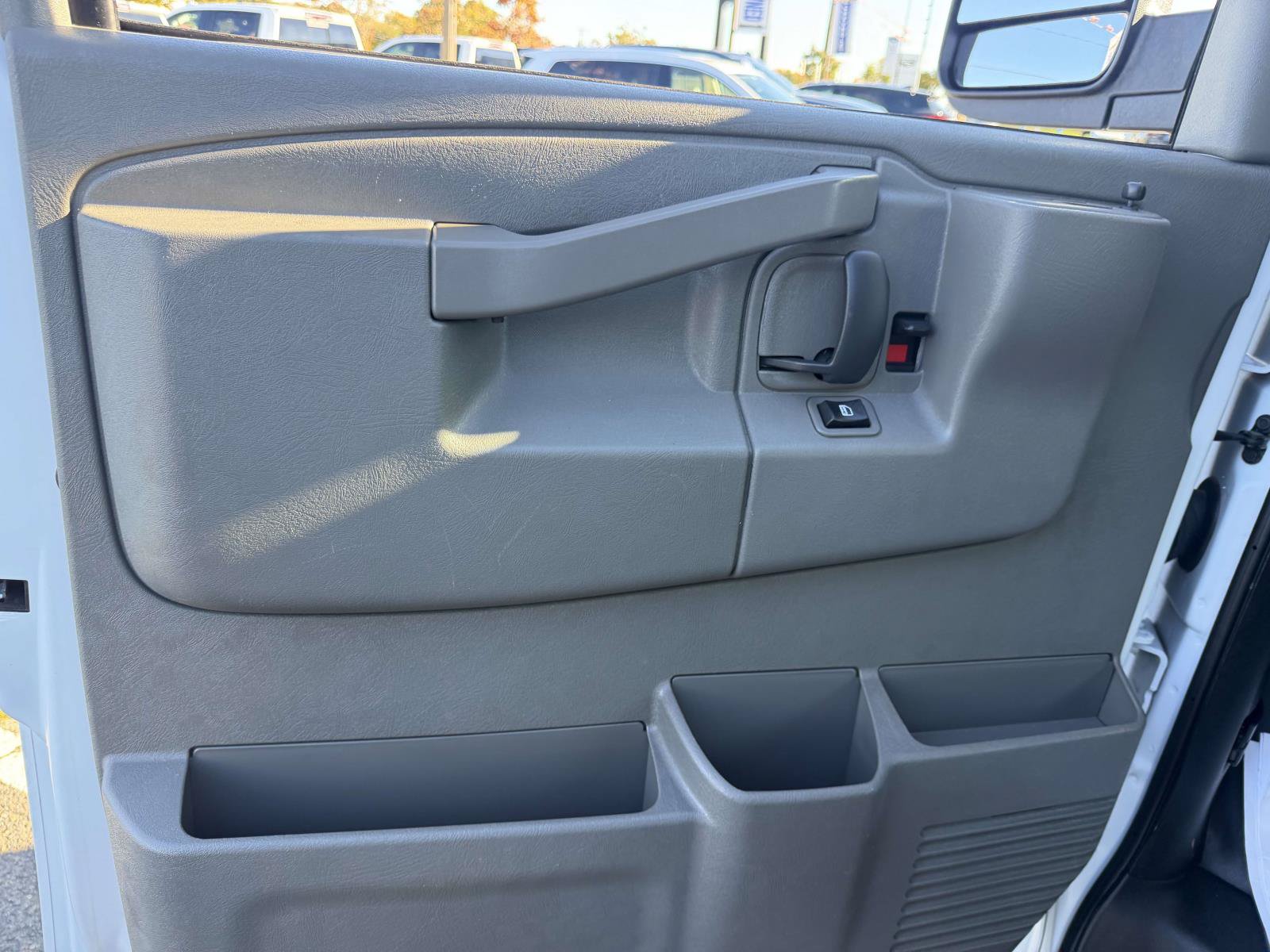 Used 2025 Chevrolet Express 2500 w/ Driver Convenience Package RWD image 17