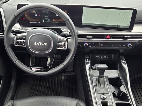 Used 2025 Kia Sorento S image 25
