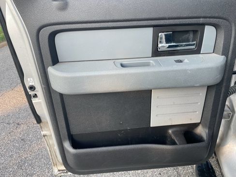 Used 2014 Ford F150 XLT image 18