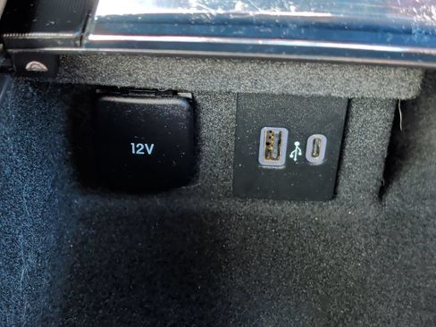 Used 2022 Lincoln Corsair Reserve AWD/4WD image 28