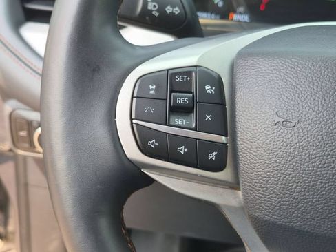 Used 2025 Ford Explorer Active w/ Active Comfort Package AWD/4WD image 19
