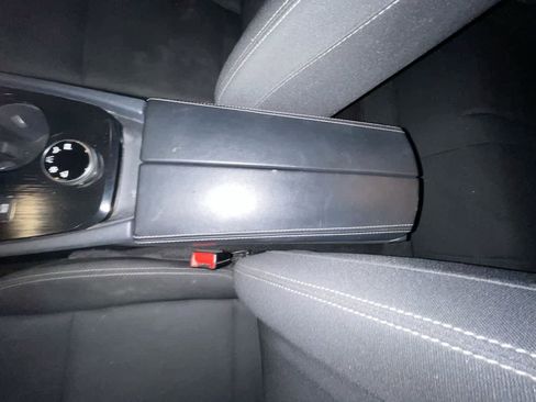 Used 2024 Nissan Rogue S image 20