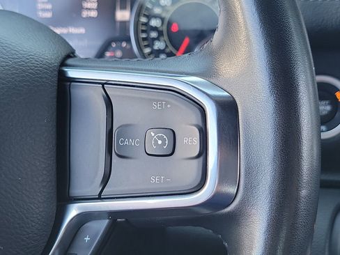 Used 2024 RAM 1500 Laramie AWD/4WD image 6