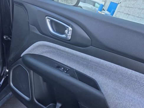 Used 2024 Jeep Compass Latitude AWD/4WD image 21