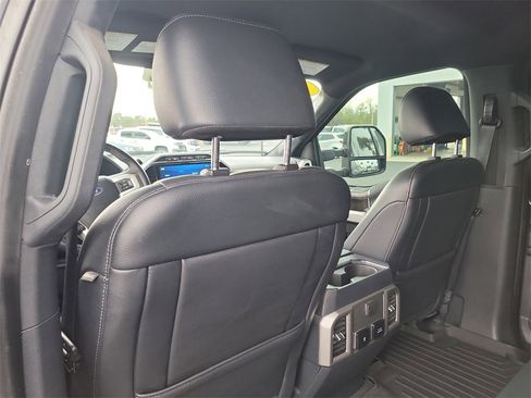 Used 2022 Ford F250 Lariat w/ Lariat Ultimate Package image 10