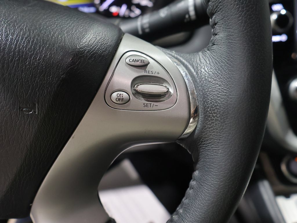Used 2018 Nissan Murano SV AWD/4WD image 35