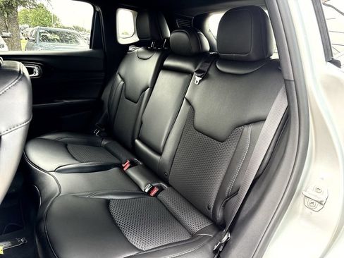 New 2026 Jeep Compass Latitude AWD/4WD image 23