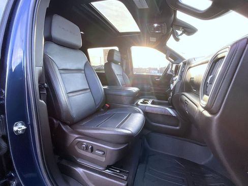 Used 2023 GMC Sierra 2500 Denali w/ Denali Ultimate Package image 16