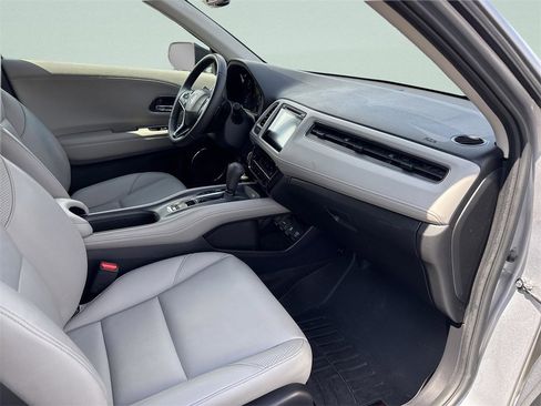 Used 2018 Honda HR-V EX-L image 22