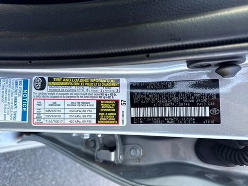 Used 2024 Toyota Camry SE w/ Convenience Package image 32