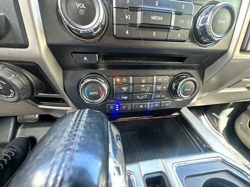 Used 2018 Ford F150 Lariat RWD image 14