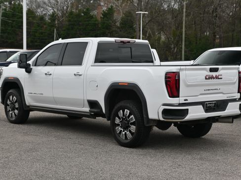 Used 2025 GMC Sierra 2500 Denali w/ Technology Package image 12
