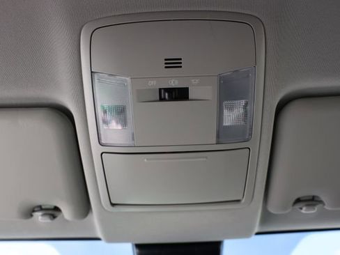 Used 2017 Toyota RAV4 LE image 29