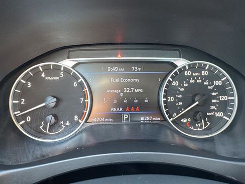 Used 2024 Nissan Altima 2.5 SR FWD image 19