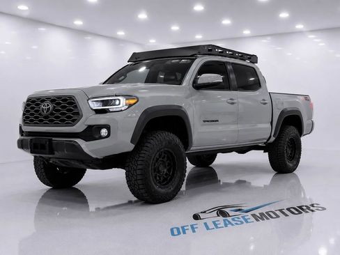 Used 2020 Toyota Tacoma TRD Off-Road AWD/4WD image 1