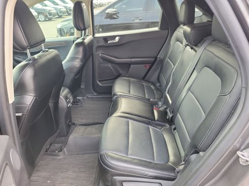 Used 2020 Ford Escape Titanium image 16