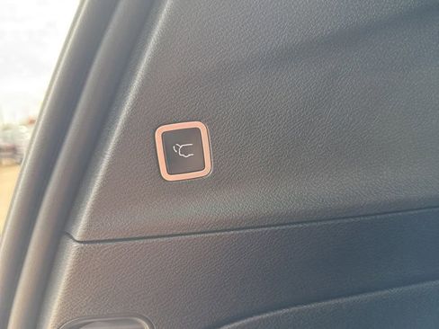 New 2026 Chrysler Pacifica Select image 6