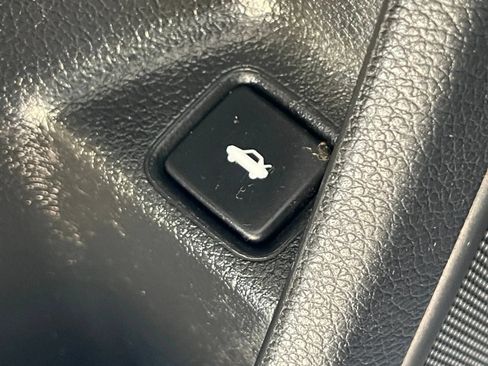 Used 2018 Honda Civic LX image 40