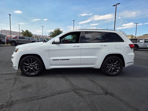 Used 2018 Jeep Grand Cherokee High Altitude AWD/4WD image 3