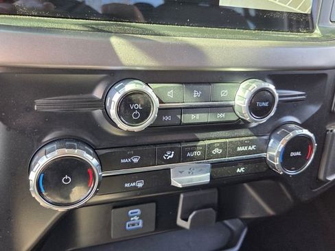 Used 2024 Ford F150 XLT image 27