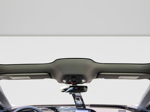 New 2025 Audi A6 e-tron Premium image 17