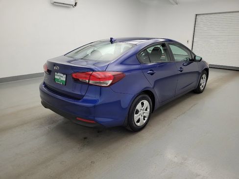 Used 2017 Kia Forte LX FWD image 9