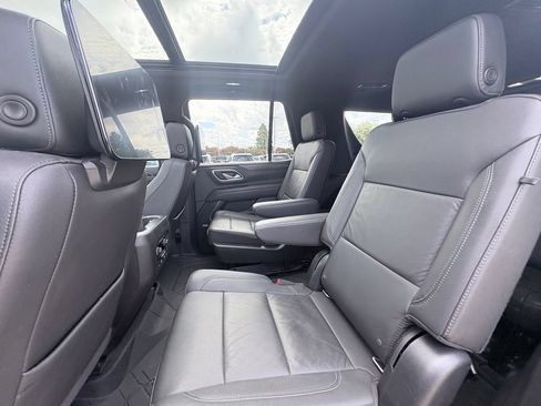 Used 2021 Chevrolet Tahoe Z71 w/ Rear Media and Nav Package AWD/4WD image 7