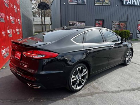 Used 2019 Ford Fusion Titanium FWD image 5