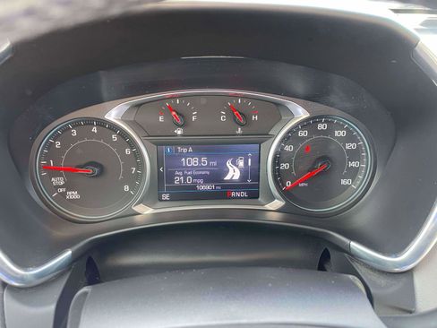 Used 2021 Nissan Rogue SV image 9