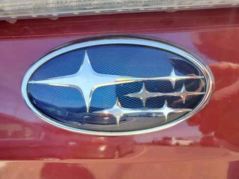 Used 2012 Subaru Legacy 3.6R Limited image 11