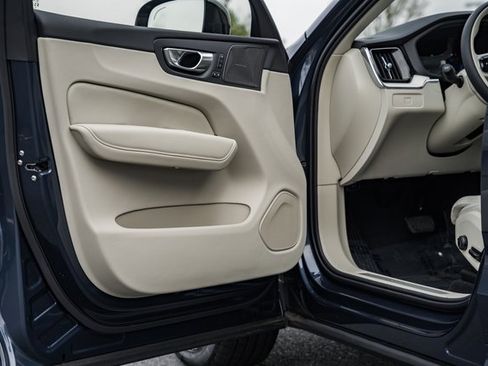 New 2026 Volvo XC60 B5 Ultra w/ Protection Package Premier image 37