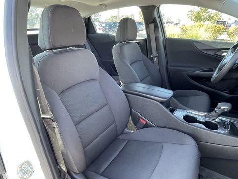 Used 2024 Chevrolet Malibu LT image 29