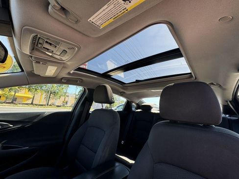 Used 2018 Chevrolet Malibu LT FWD image 14