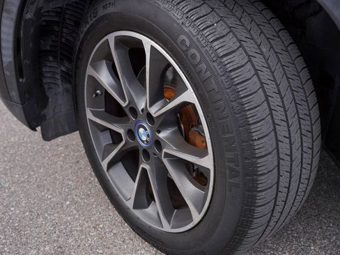 Used 2018 BMW X5 xDrive40e w/ Executive Package image 3