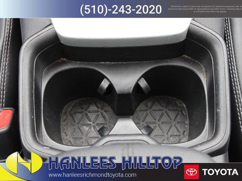 Used 2021 Toyota RAV4 XLE Premium image 21