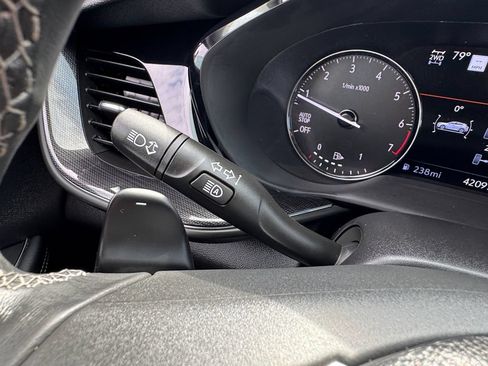 Used 2023 Buick Envision Essence w/ Technology Package I AWD/4WD image 32