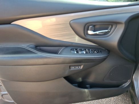 Certified 2017 Nissan Murano SL w/ SL Technology Package AWD/4WD image 12
