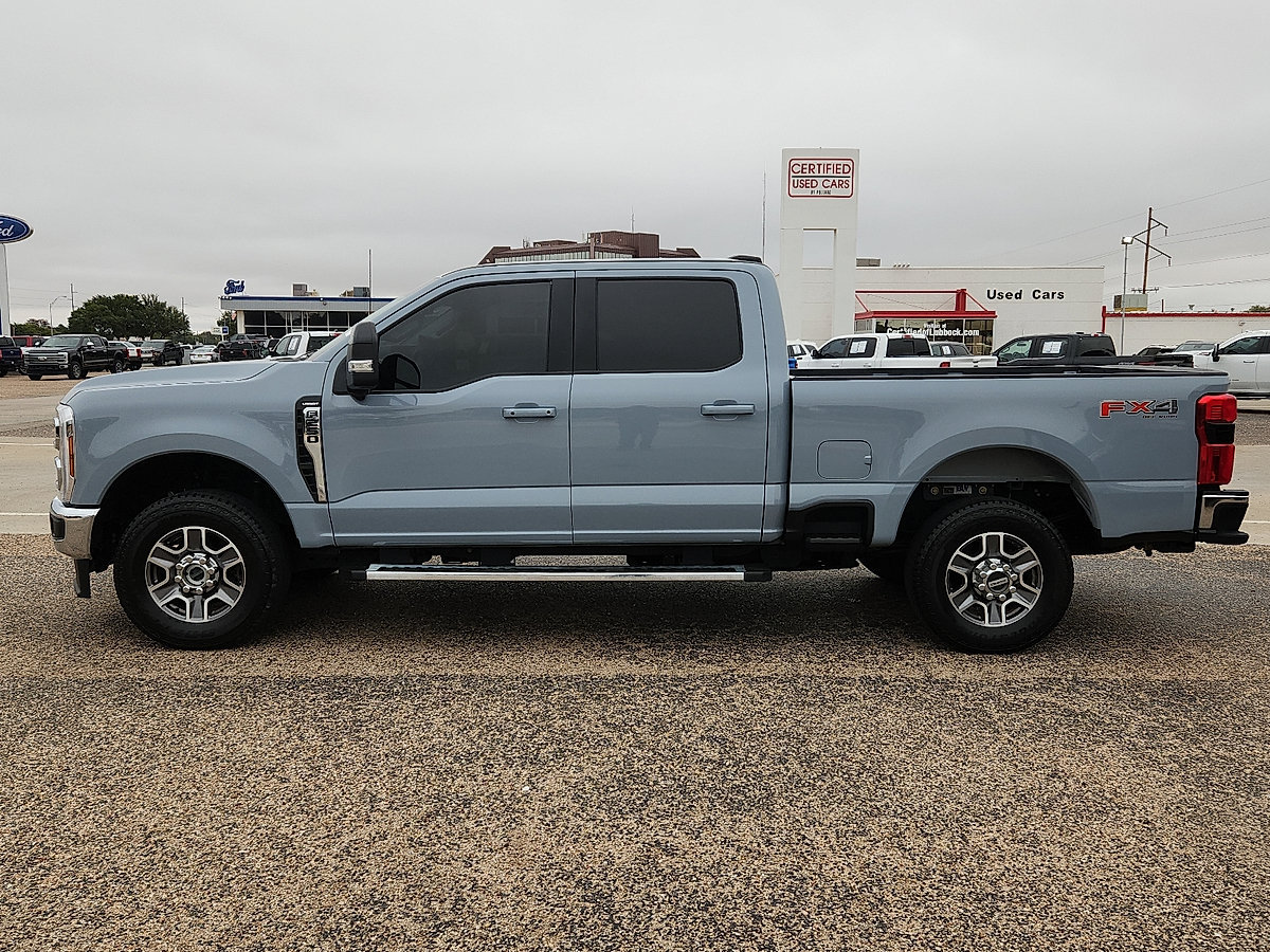 Used 2025 Ford F250 Lariat w/ FX4 Off-Road Package AWD/4WD image 2
